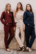 Load image into Gallery viewer, LIÓN Pants - S (wine-red)